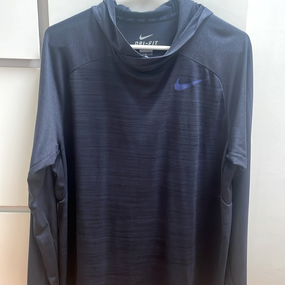 Nike Dri-fit sheer pullover hoodie. Navy blue size L. Worn once.